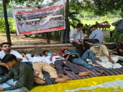 कौशांबी: इविवि छात्रों ने लिखित आदेश तक आंदोलन खत्म न करने पर जमे, तीन सहमतियां