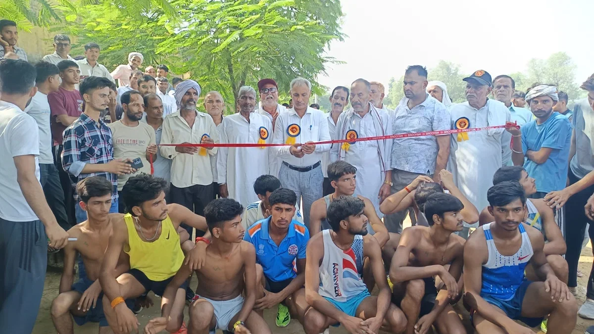 बुलंदशहर: नैतिक तोमर व जैना जाट ने दादी मां विशाल दौड़ में प्रथम स्थान जीता
