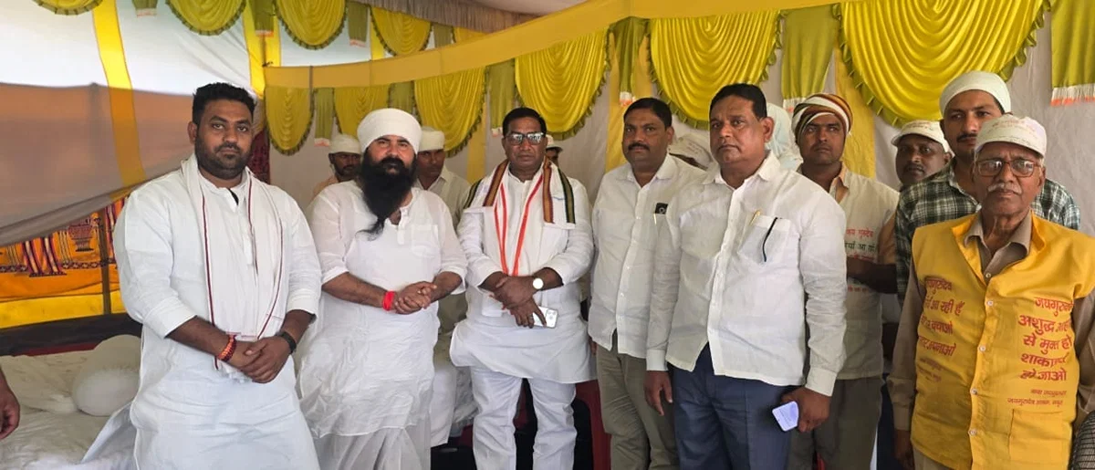 मिर्ज़ापुर: गोल्हनपुर में पंकज महाराज ने भक्ति व सदाचार का संदेश, विधायक रहे मौजूद