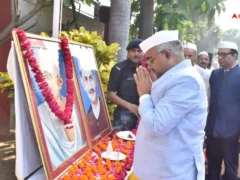 लखनऊ: मंडी परिषद निदेशक ने सचिवों को कहा, किसानों से नियमित संवाद रखें