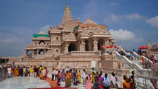 अयोध्या: भुगतान अटकने से राम मंदिर परिसर के काम धीमे, गेट-3 जनवरी 2027 में सौंपने का लक्ष्य