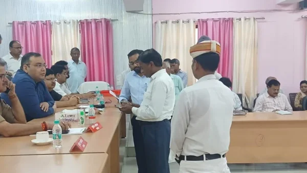 कासगंज: डीएम-एसपी ने 30 शिकायतें सुनीं, 7 का मौके पर निस्तारण