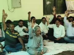 रायबरेली: लेखपालों ने प्रदर्शन, 2,800 ग्रेड वेतन विसंगति दूर करने की माँग