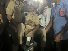 हाथरस: लक्खी मेले में करीब 20 हजार दर्शकों के बीच शो बीच में बंद, लाठीचार्ज