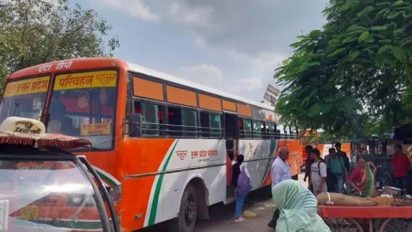 एटा: रोडवेज टिकट मशीनें अपडेट, फर्जी यूडीआई कार्ड से यात्रा रोकी जाएगी