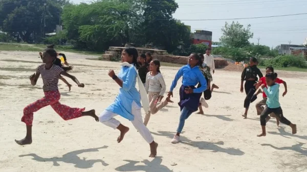 उन्नाव: बक्सर जोन बालिका क्रीड़ा में खुशबू और शिवानी ने जीते शीर्ष स्थान