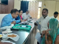 उन्नाव: बीघापुर उपकेंद्र में 9,850 रुपये जमा, रसीद सिर्फ 2,000