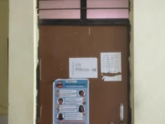 प्रतापगढ़ सांगीपुर: सीएचसी पर औसतन 300 ओपीडी, बस दो डॉक्टर संभाल रहे मरीज