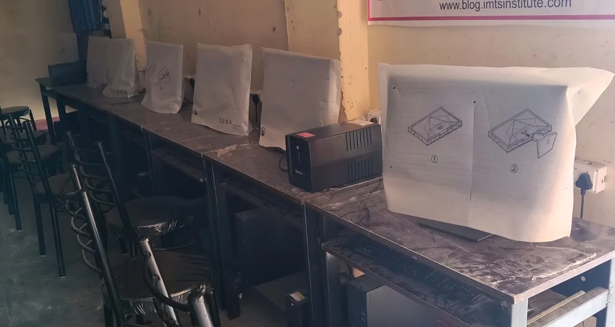 फर्रुखाबाद: राजकीय उच्चतर माध्यमिक विद्यालय का बिल 12 साल में 12 लाख तक, कनेक्शन नहीं