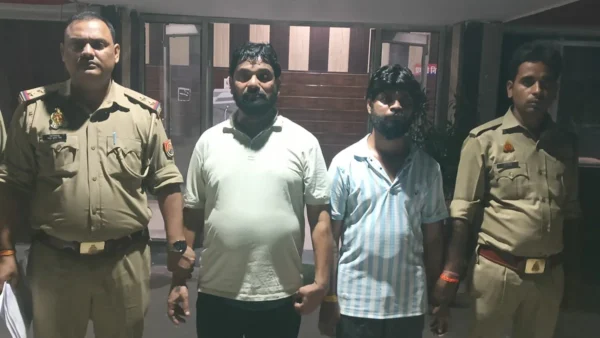 मोहनलालगंज: 25-25 हजार के इनामी पिता-पुत्र गिरफ्तार, करोड़ों की जमीन का फर्जीवाड़ा