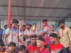 लखीमपुर खीरी: सिंगाही खुर्द में कबड्डी टूर्नामेंट में संदीप की टीम विजेता