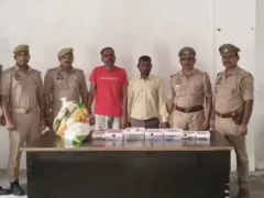शाहजहांपुर: खंडहर मकान में अवैध असलाह फैक्टरी, दो गिरफ्तार, चार तमंचे बरामद