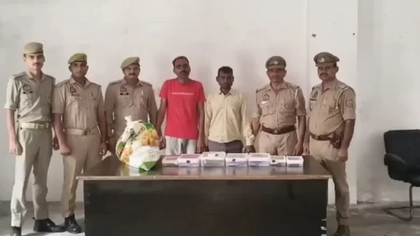 शाहजहांपुर: खंडहर मकान में अवैध असलाह फैक्टरी, दो गिरफ्तार, चार तमंचे बरामद