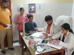 अम्बेडकर नगर: मुख्यमंत्री जन आरोग्य मेले में 1779 मरीजों का उपचार