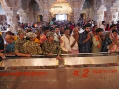 अयोध्या: गर्भगृह के बाहर अब नौ बातियों से होगी रामलला की महाआरती